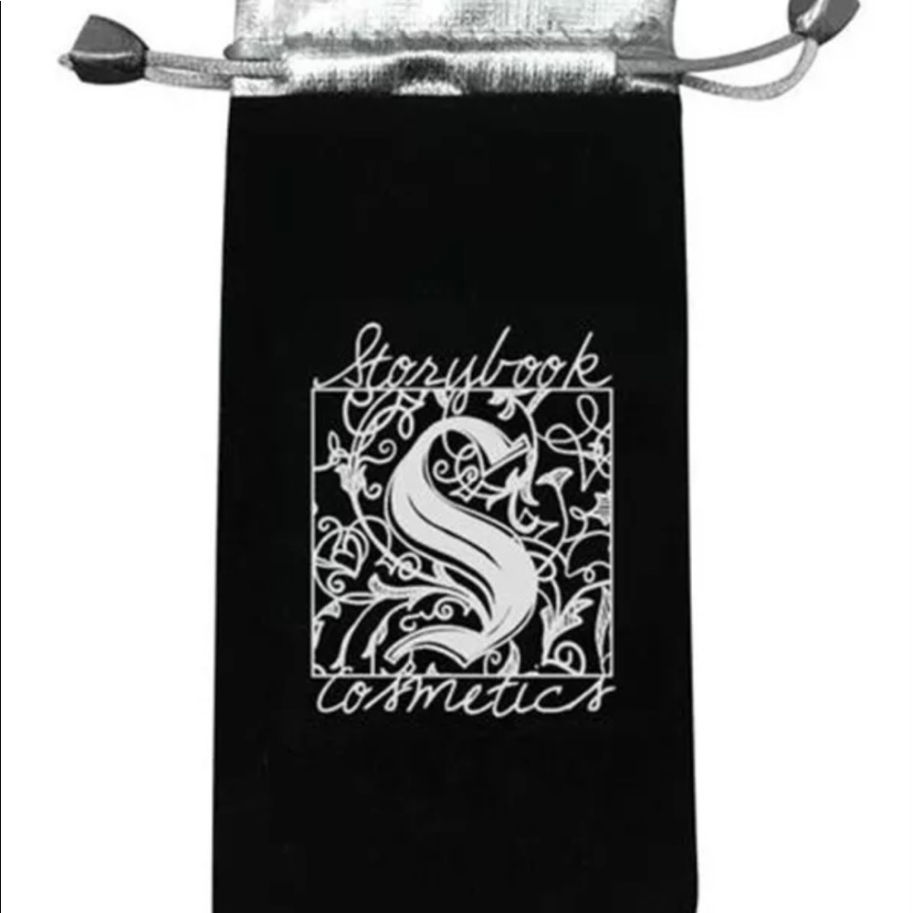Storybook Harry Potter inspired make up brushes - Picture 3 of 8